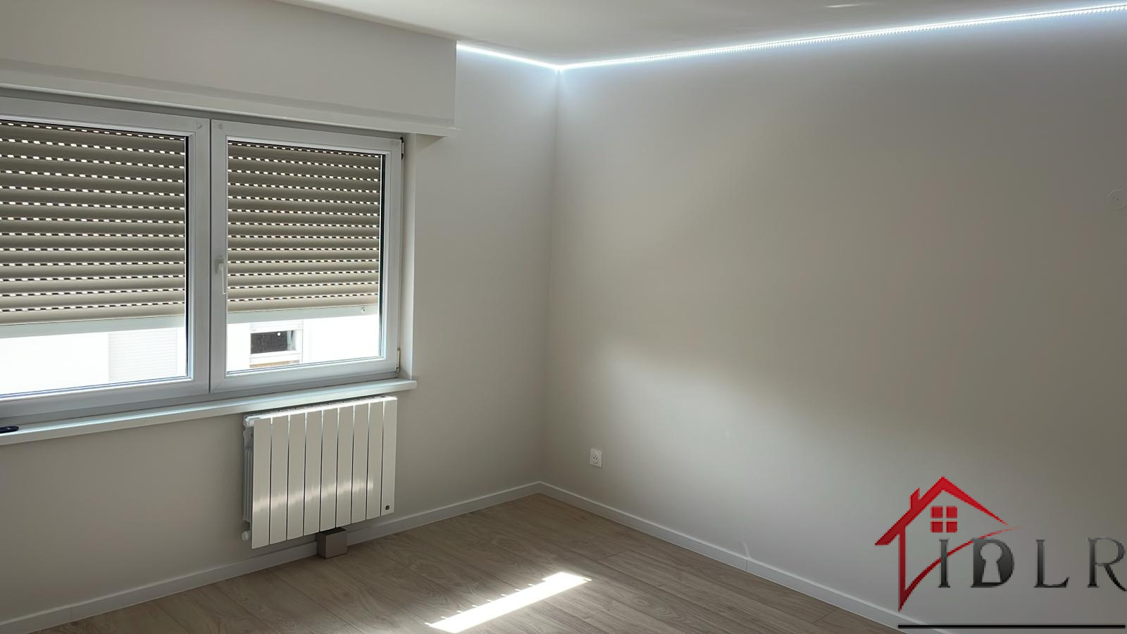 Appartement F4 de 94 m2, terrasse, parking, refait à neuf